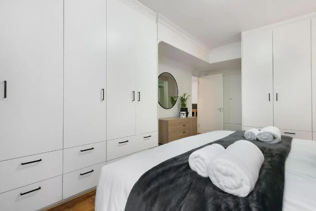 Gordonia 10 Daire Cape Town
